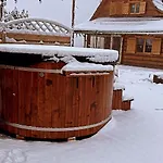 W Gorach- Bacowka U Dudka Chalet *